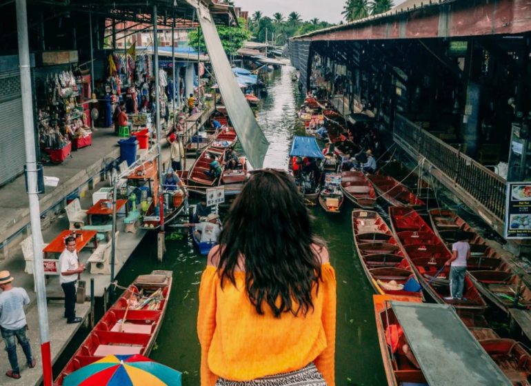 Maeklong Railway Market, Damnoen Saduak Floating Market & Wat Samphran: A Unique Day Trip from Bangkok