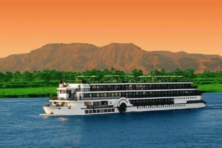How to Choose the Ultimate Nile Cruise for Luxury Egypt Tours & Holidays 